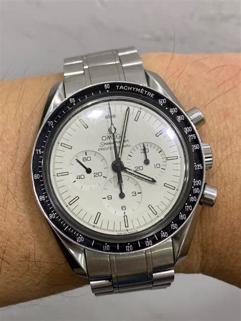 omega albino speedmaster